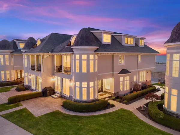 33070 VENETIAN POINTE DR, HarrisonTownship, MI 48045