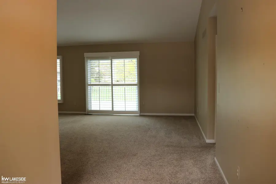 6589 Copper Creek DR, Washington, MI 48094 - #2