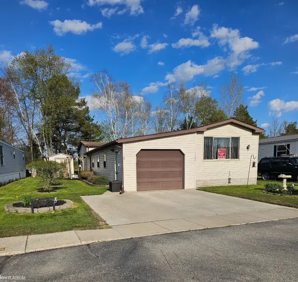 1792 Meadowlark LN, Kimball, MI 48074