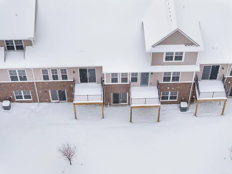 2221 Chase DR, Howell, MI 48855 - #2