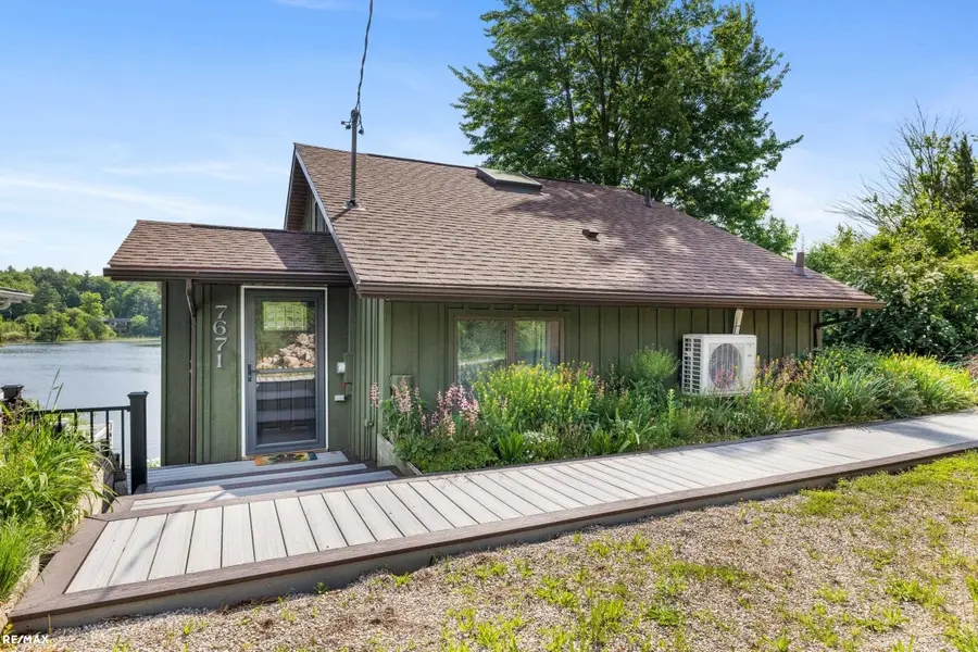 7671 Osborne DR, Millington, MI 48746 - #3