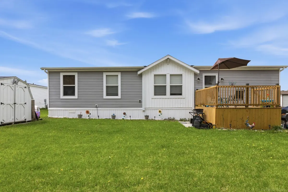 1401 Juniper CT, Columbus, MI 48063 - #1