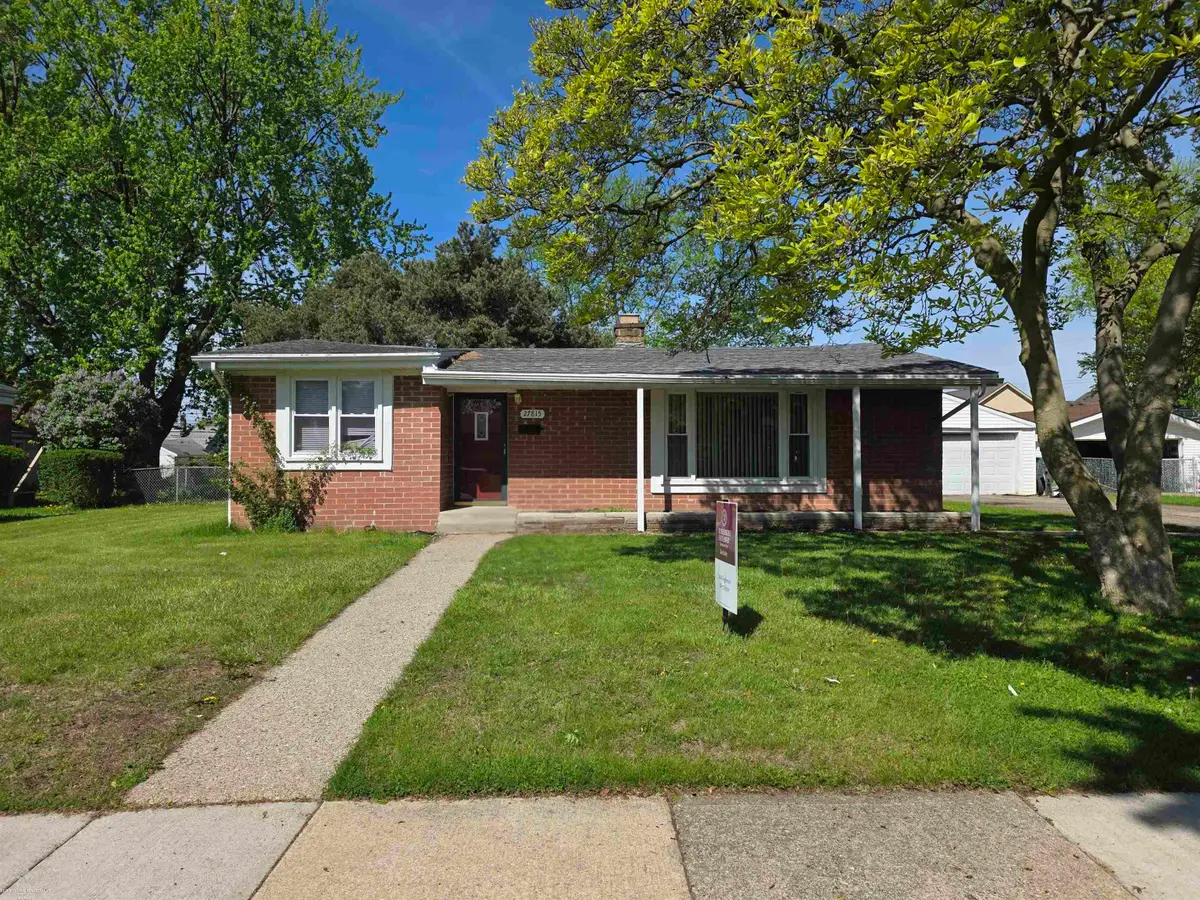27815 Shock ST, Saint Clair Shores, MI 48081 - #1