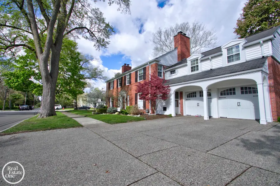 203 Ridge RD, Grosse Pointe Farms, MI 48236 - #3