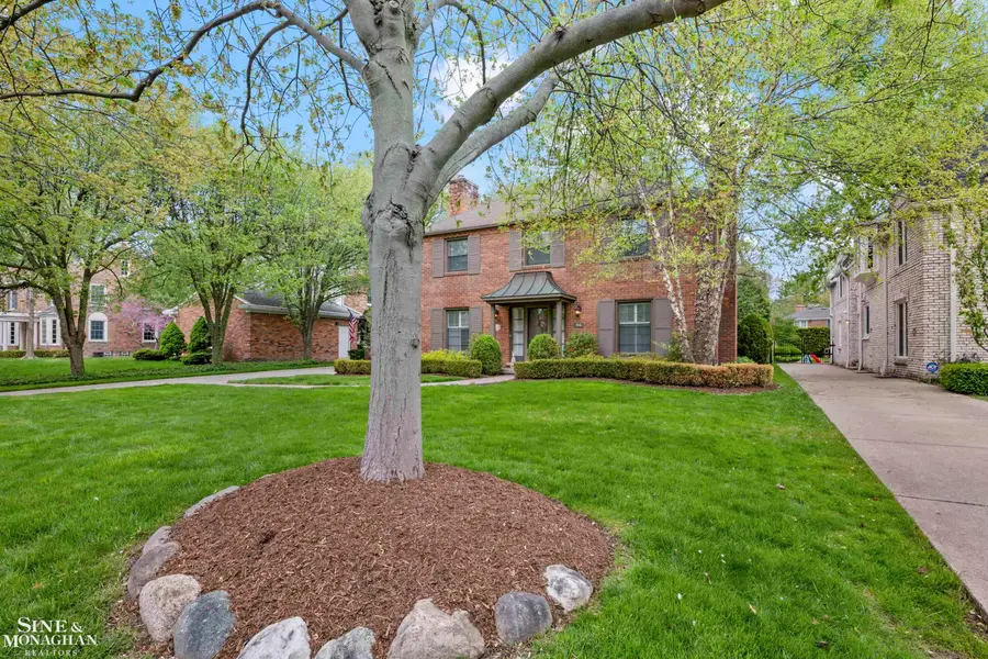 96 Moran RD, Grosse Pointe Farms, MI 48236 - #3