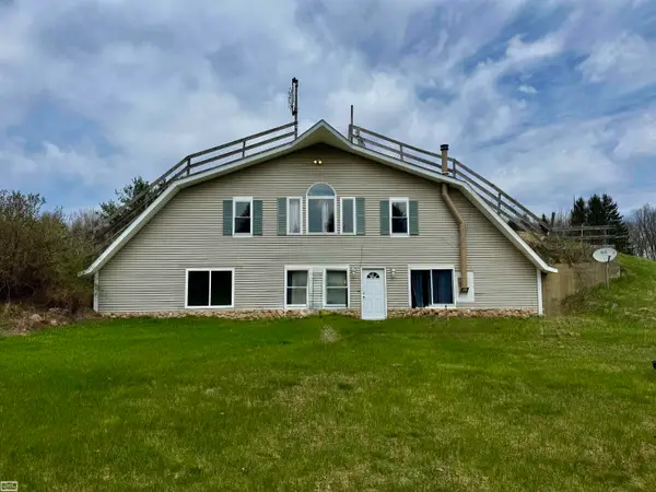 7285 Mayville Road, Marlette, MI 48453
