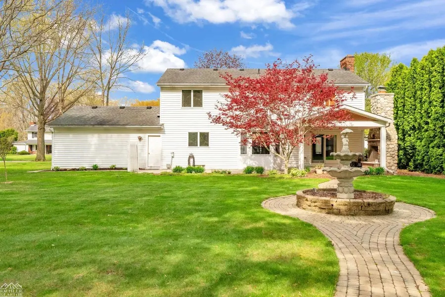 5409 Vista Belle CT, East China, MI 48054 - #3