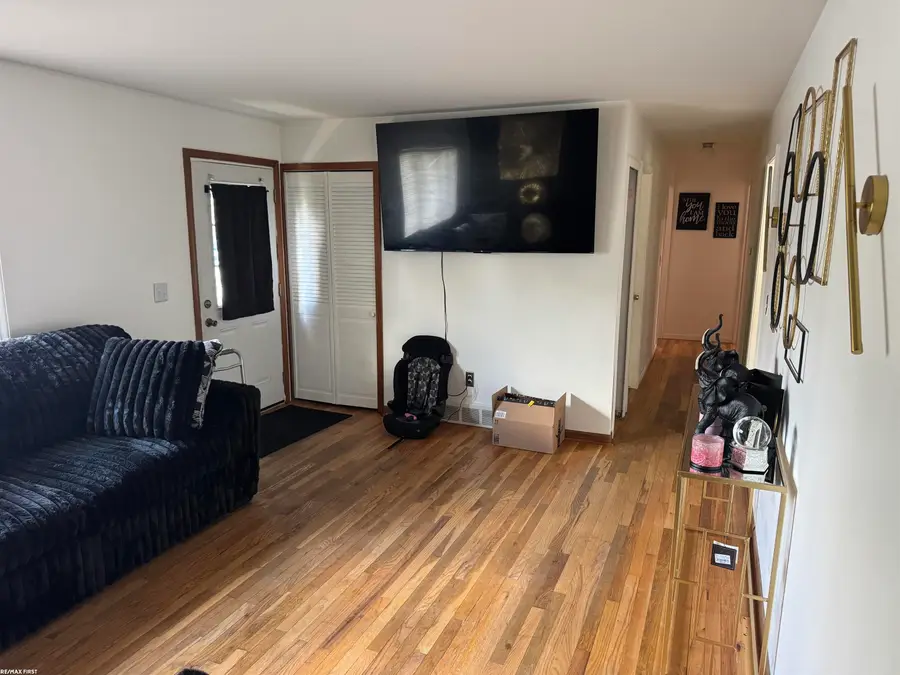 6095 S Mohawk AVE, Ypsilanti, MI 48197 - #3