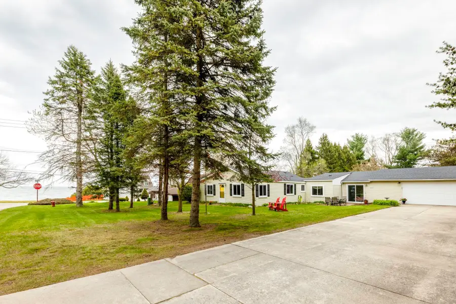 7672 Schroeder RD, Lexington, MI 48450 - #2