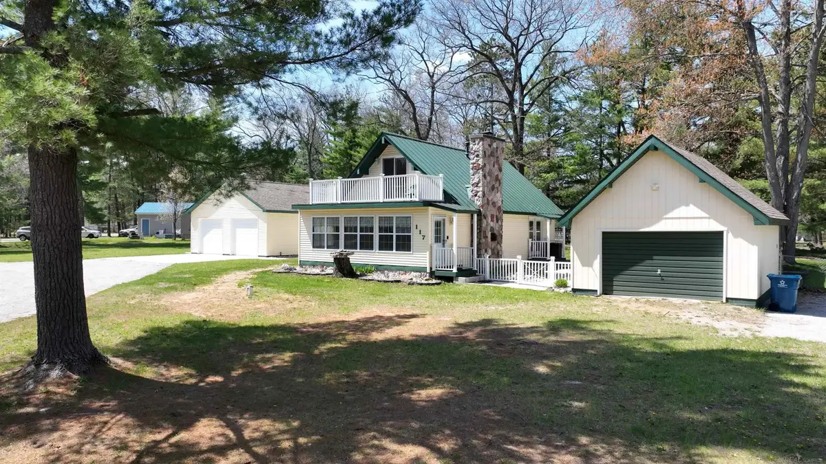 117 Vienna CT, Markey, MI 48629 - #1