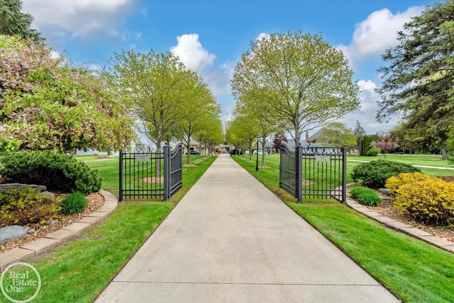 7827 S River RD, Cottrellville, MI 48039 - #3