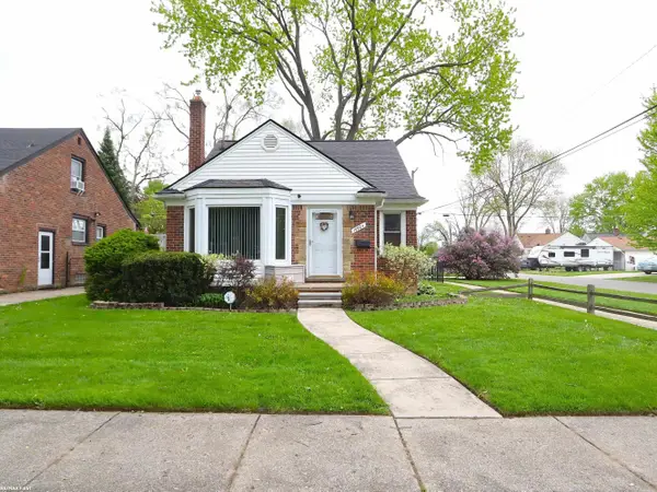 19904 Wakenden ST, Redford, MI 48240