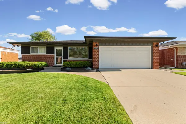 13380 Perry CIR, Warren, MI 48088