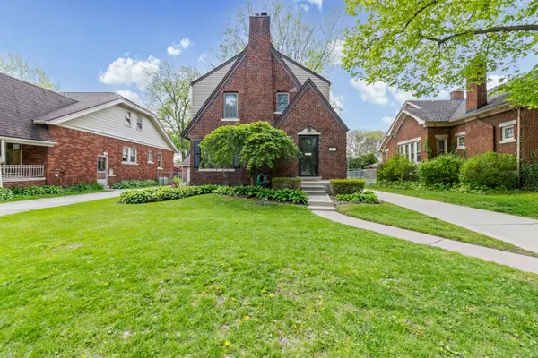 847 University PL, GrossePointe, MI 48230