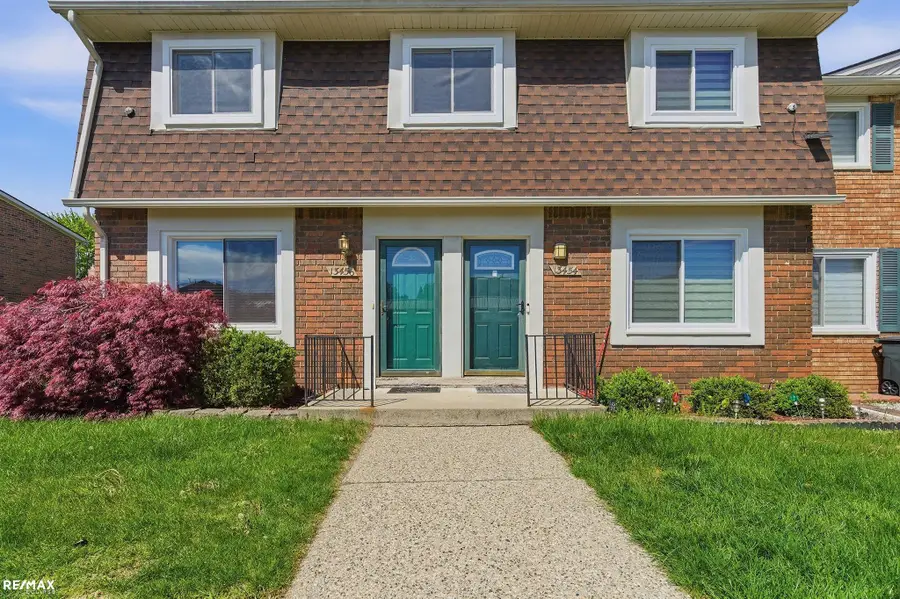 13456 Denver CIR, Sterling Heights, MI 48312 - #2