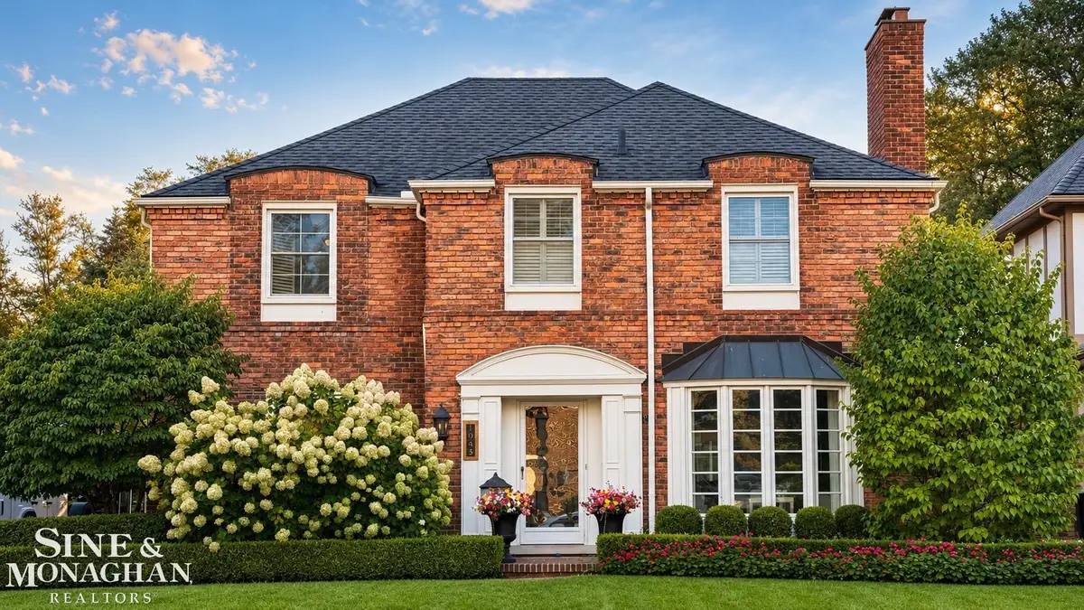 1043 Whittier RD, Grosse Pointe Park, MI 48230 - #1