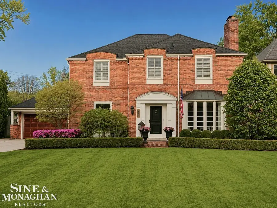 1043 Whittier RD, Grosse Pointe Park, MI 48230 - #2