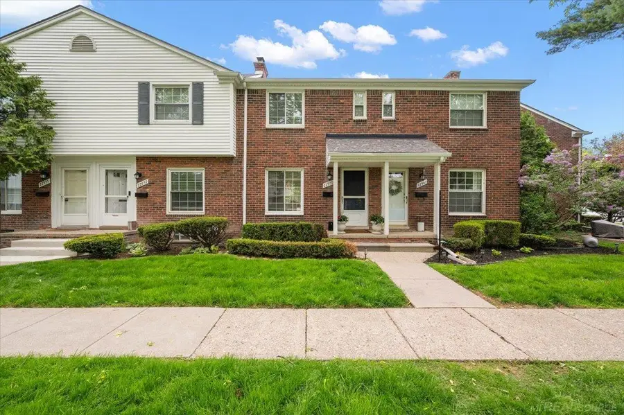 22959 Gary LN, Saint Clair Shores, MI 48080 - #2