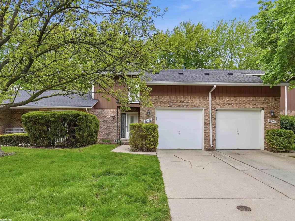 42552 Beverly WAY, Clinton Township, MI 48038 - #1