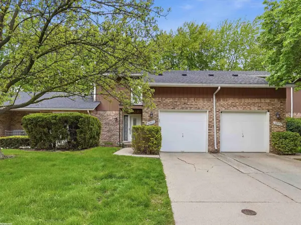 42552 Beverly WAY, ClintonTownship, MI 48038