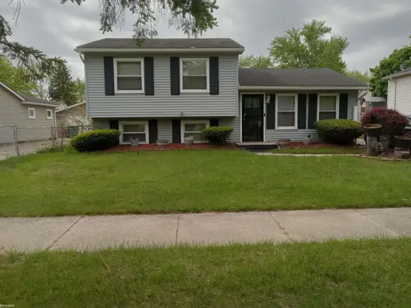 28751 E Leroy ST, Romulus, MI 48174