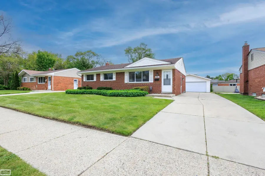 16996 Grettel AVE, Fraser, MI 48026 - #3