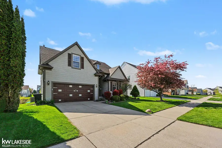 920 Cross ST, Oxford, MI 48371 - #2