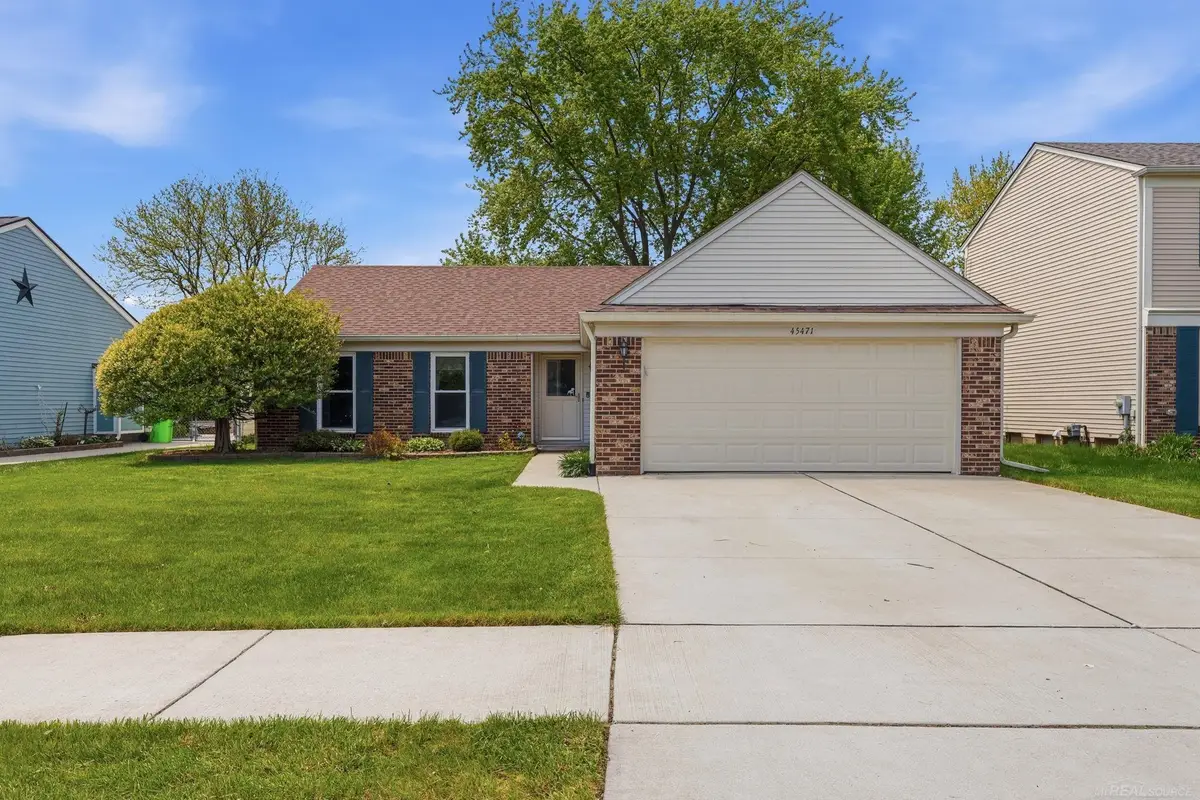 45471 Ronnen DR, Macomb, MI 48044 - #1