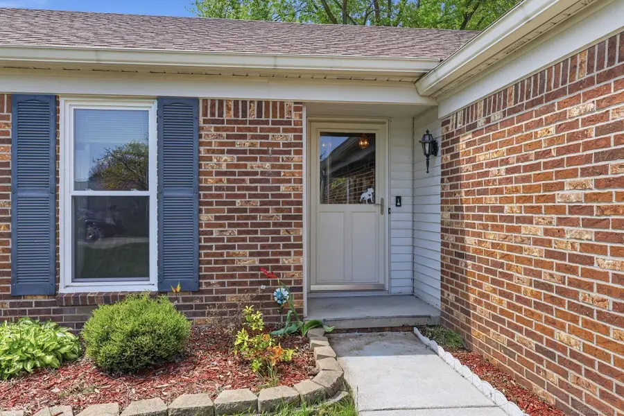 45471 Ronnen DR, Macomb, MI 48044 - #3