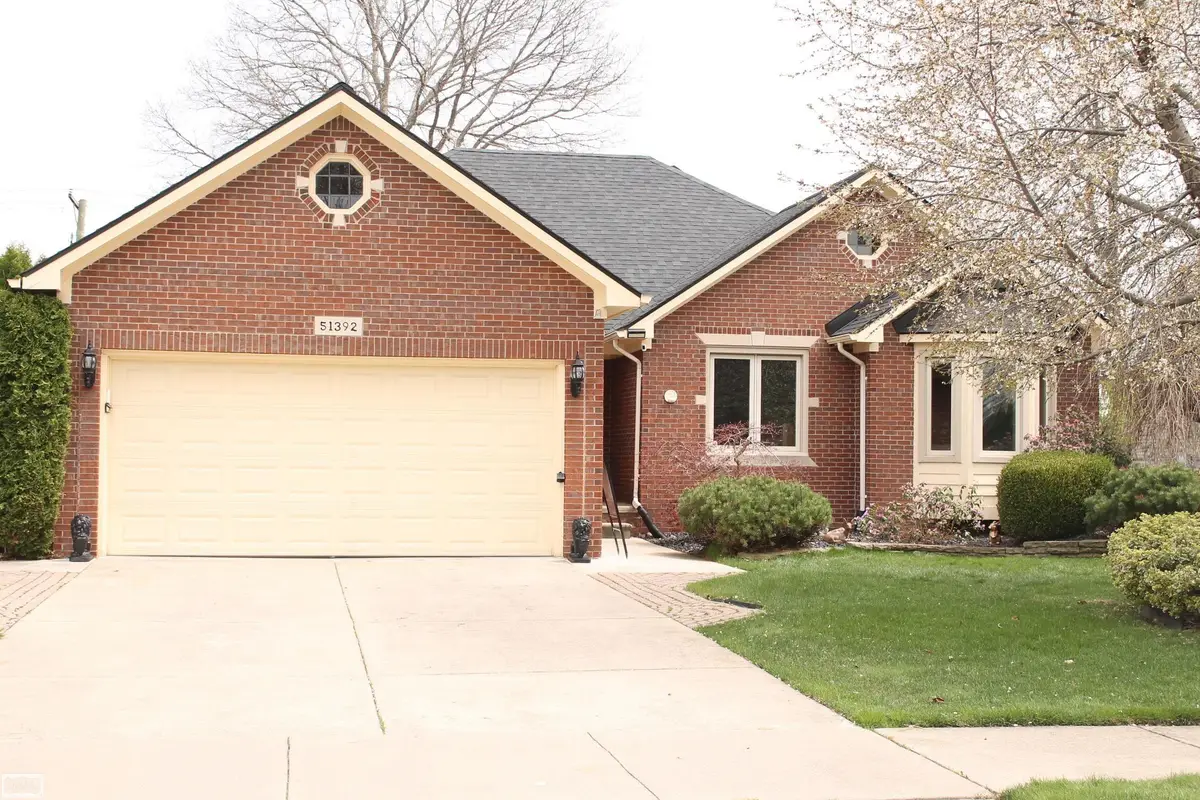 51392 Nicolette RD, Chesterfield, MI 48047 - #1