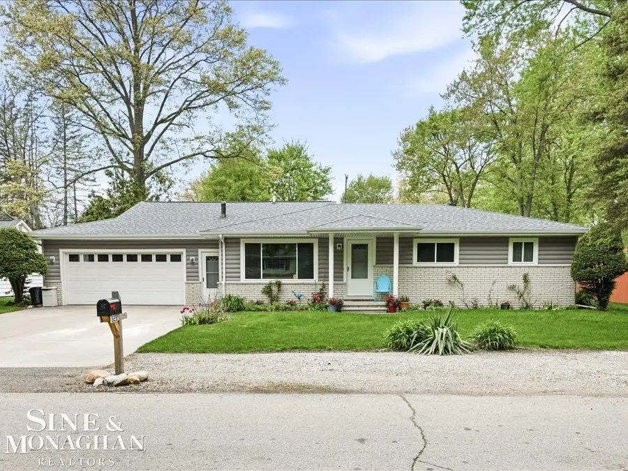 829 Townsend Cresent West, Algonac, MI 48001 - #2