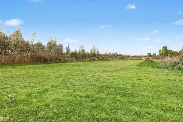 000 Mayer RD, FairHaven, MI 48023