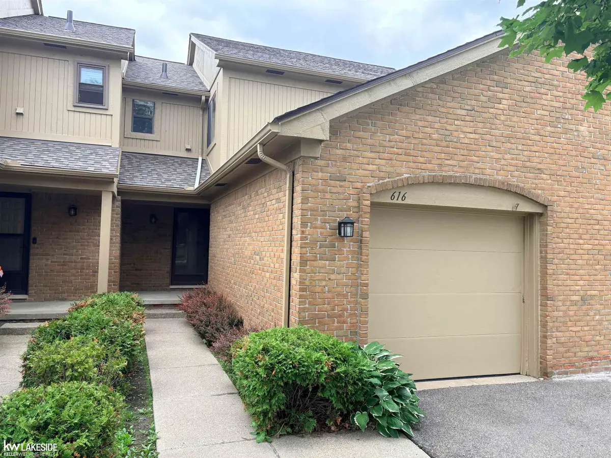 616 byron ct RD, Rochester, MI 48307 - #1