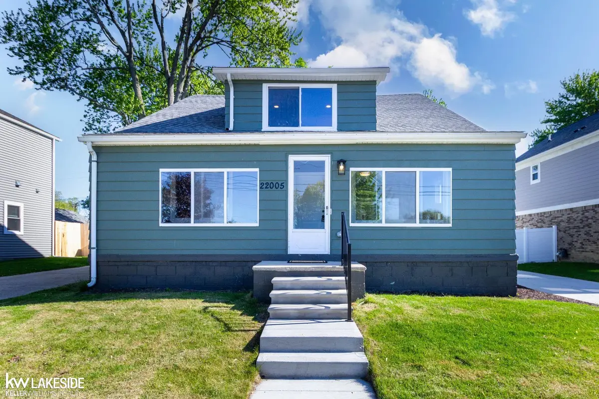 22005 Lakeview ST, Saint Clair Shores, MI 48080 - #1