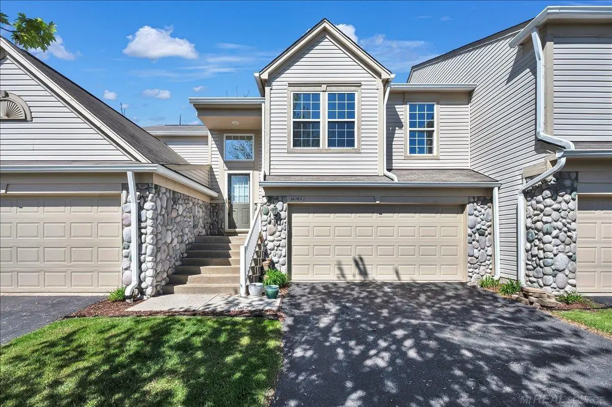 26782 Kirkway CIR, Woodhaven, MI 48183 - #1