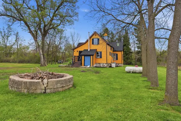 8839 Petz RD, ImlayCity, MI 48444