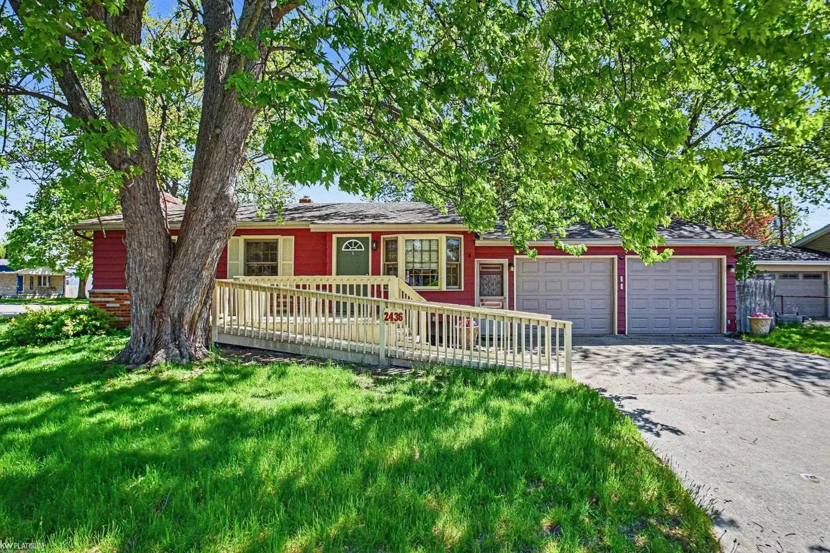 2436 20th AVE, Port Huron, MI 48060 - #1