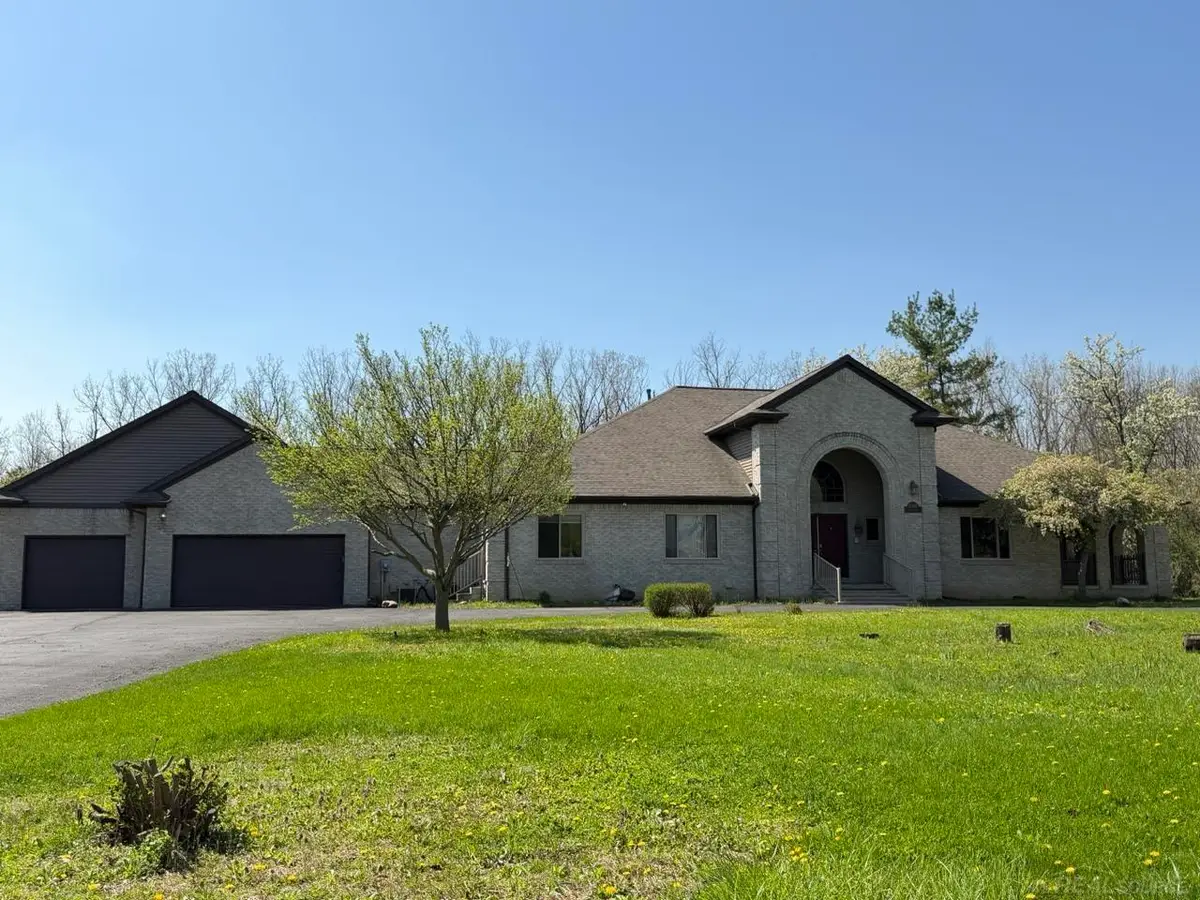 21707 Lilac LN, Southfield, MI 48033 - #1