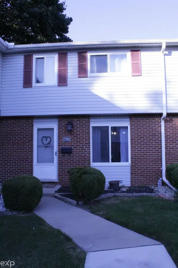 27881 Eastwick DR, Roseville, MI 48066