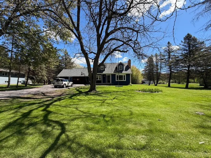 2206 N 5 Mile RD, Midland, MI 48642 - #2