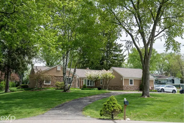 149 Orchardale DR, Rochester, MI 48309
