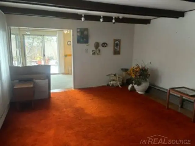 19910 Parkside ST, Saint Clair Shores, MI 48080 - #2