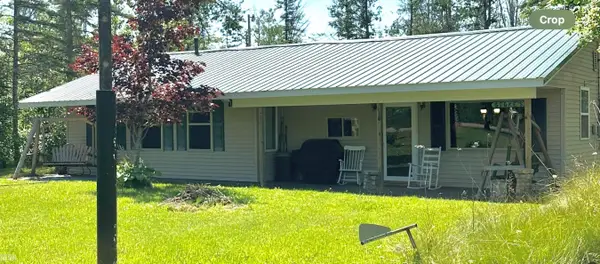 16865 Grace Harbor RD, Millersburg, MI 49759