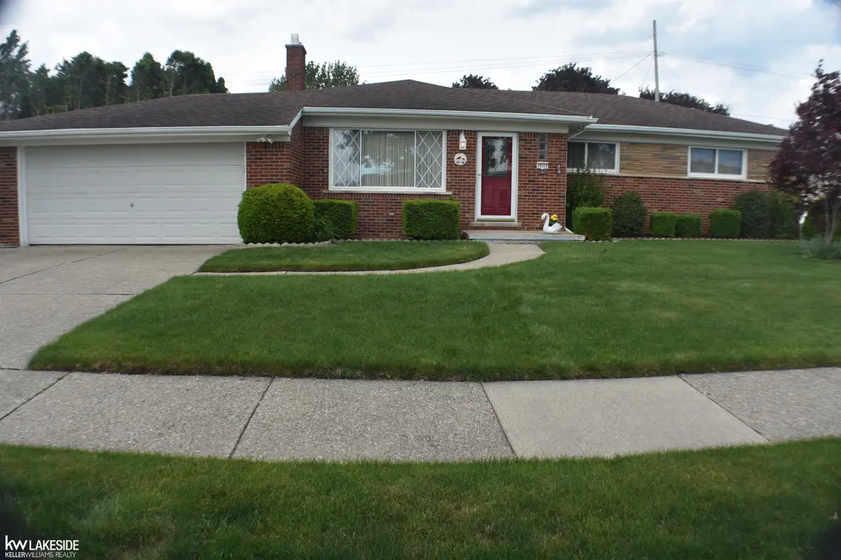 23113 S Rosedale CT, Saint Clair Shores, MI 48080 - #1