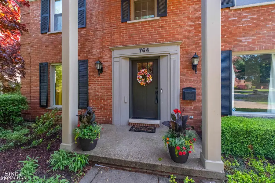 764 Pemberton RD, Grosse Pointe Park, MI 48230 - #2
