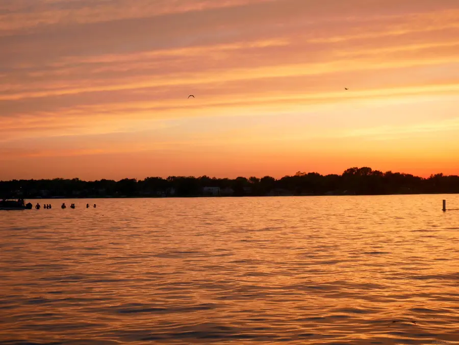 1712 Cass Lake Front RD, Keego Harbor, MI 48320 - #3