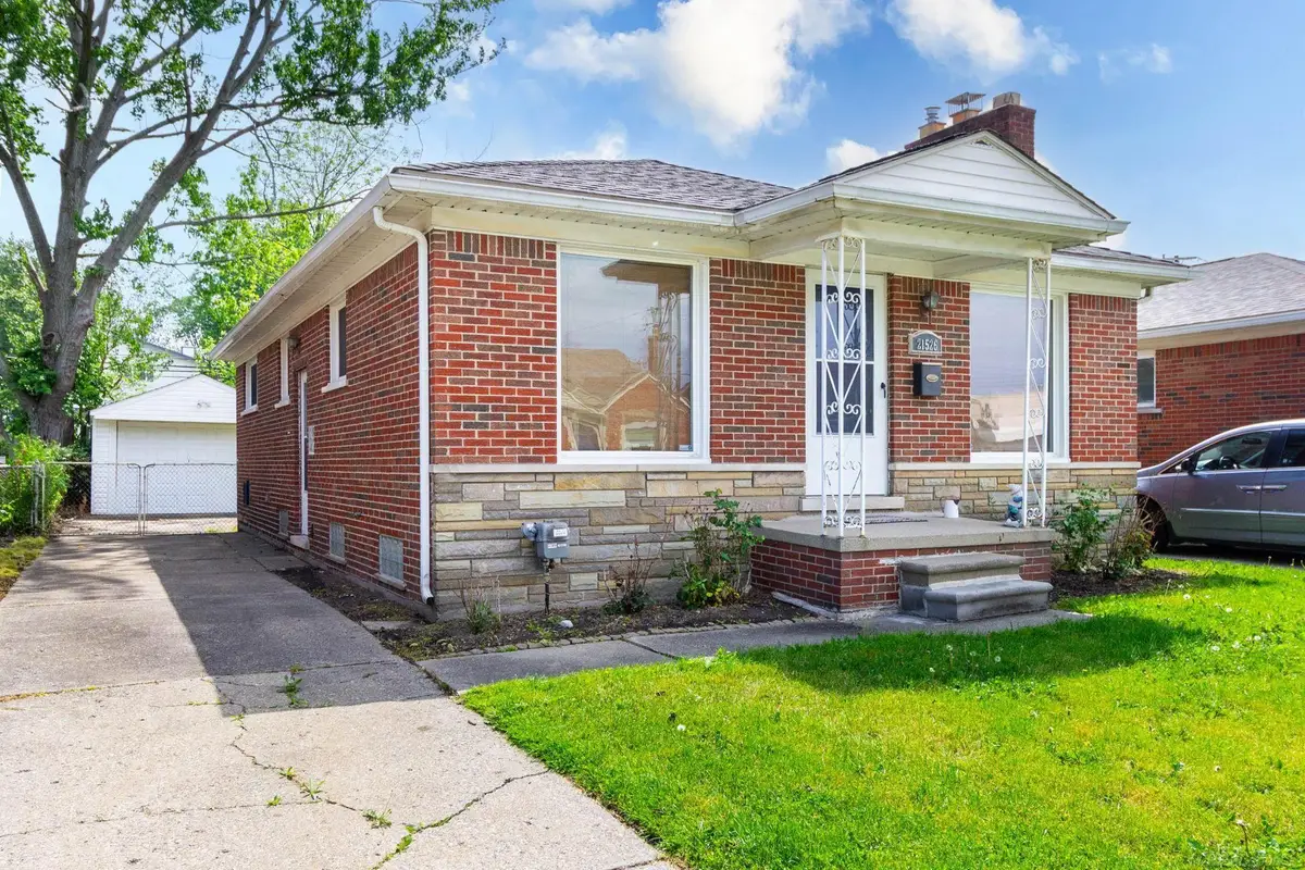21526 Englehardt ST, Saint Clair Shores, MI 48080 - #1