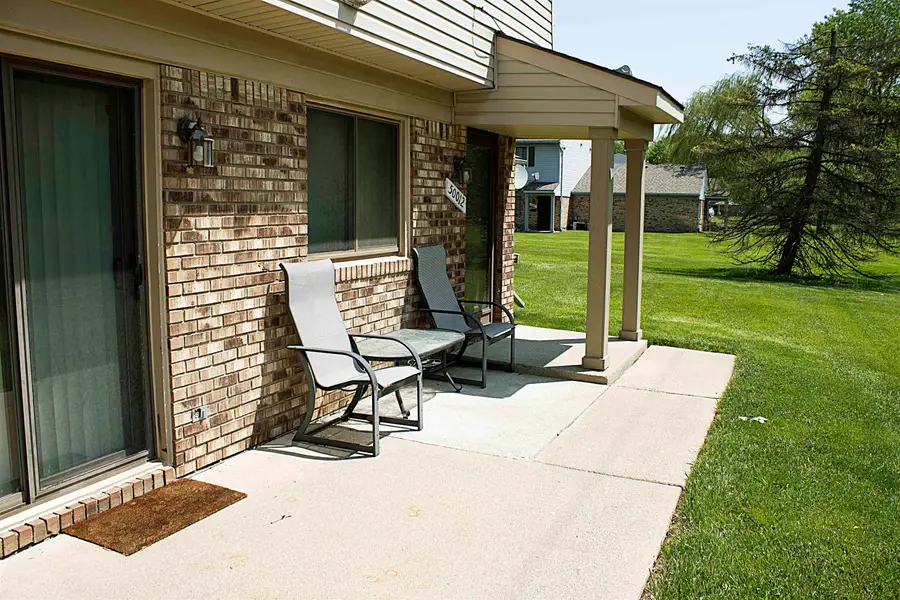 50012 S Angelo CT, Chesterfield, MI 48047 - #2