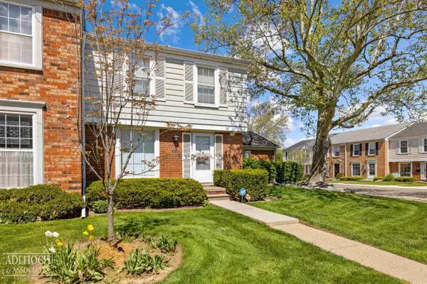 1050 WOODBRIDGE ST, StClairShores, MI 48080