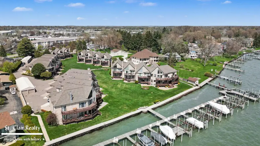 50703 Harbour View DR, New Baltimore, MI 48047 - #2